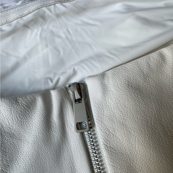 Naked wardrobe Leather Look bandeau top 🤍 - Picture 8 of 10